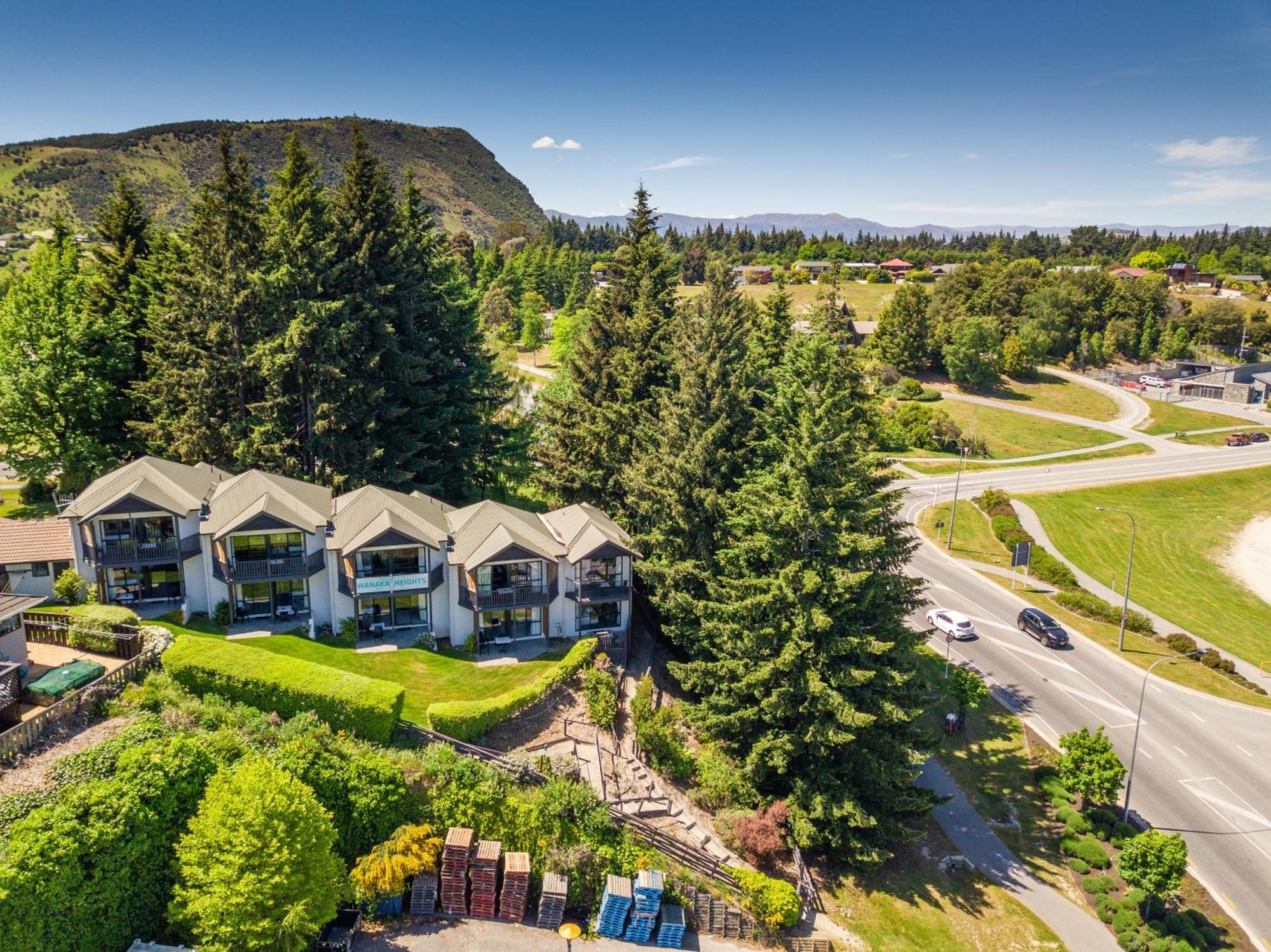 Ride Base Wanaka Apartments Exterior foto
